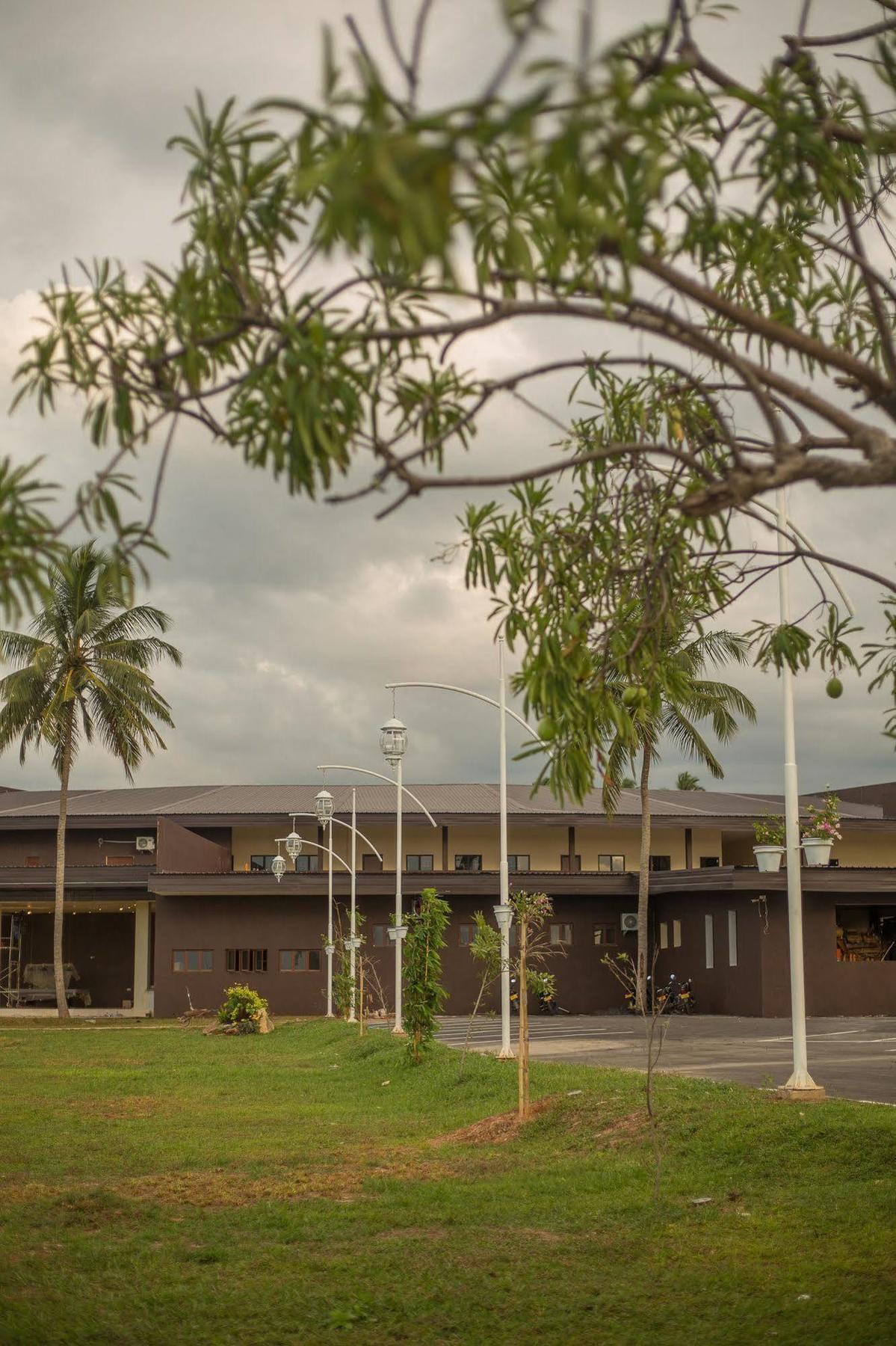Avenra Gangaara Hotel Wennappuwa Exterior foto