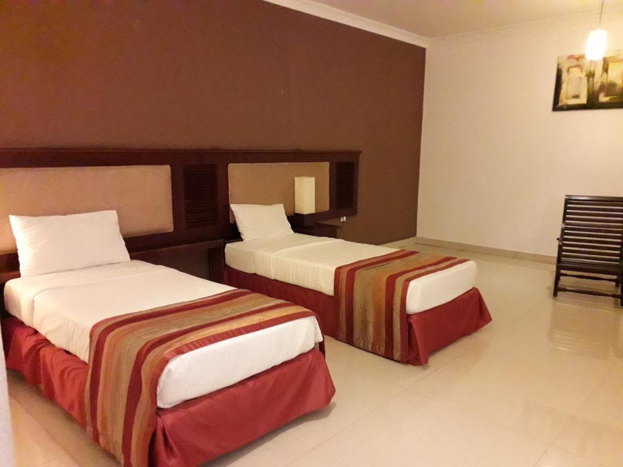 Avenra Gangaara Hotel Wennappuwa Exterior foto
